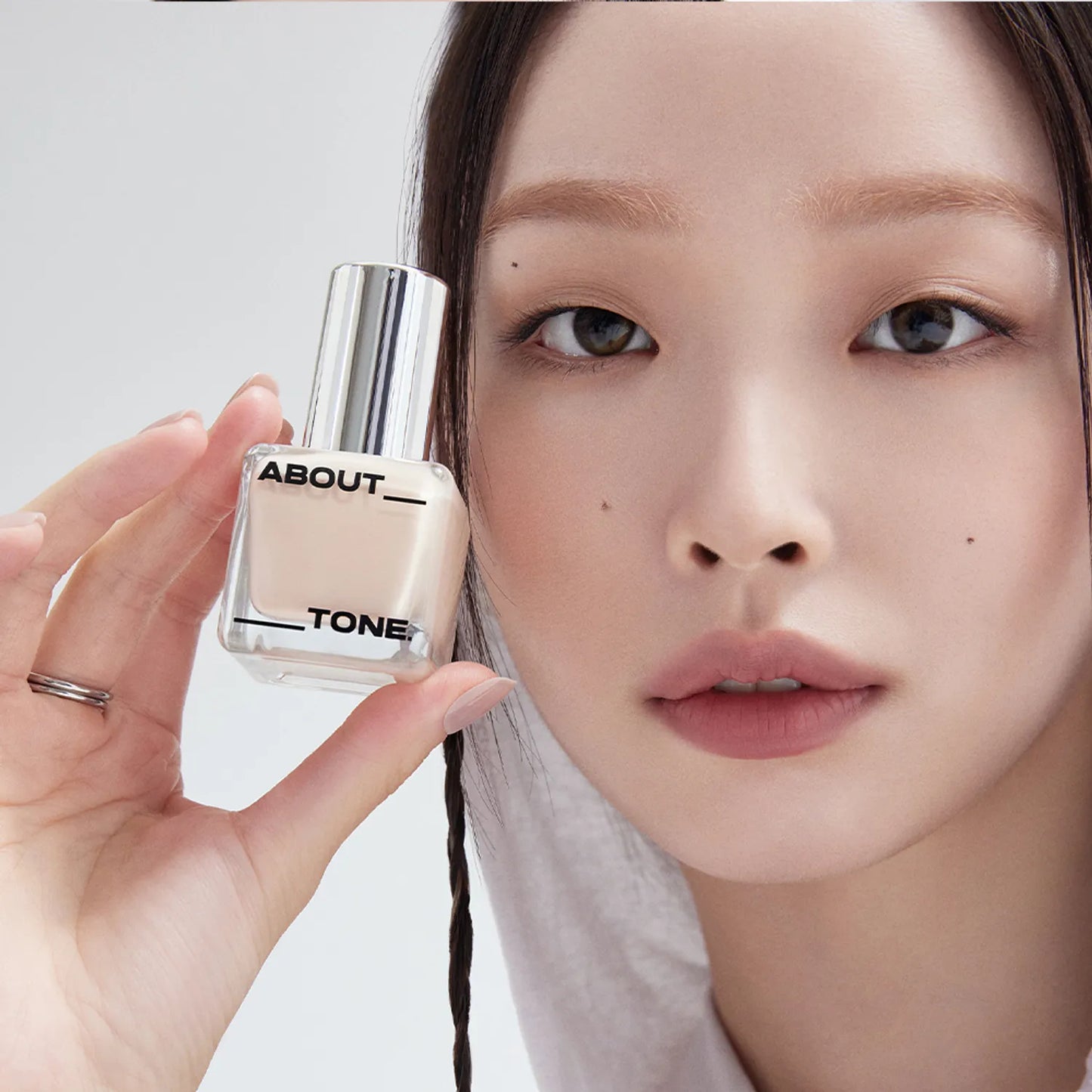 About -Tone Skin Layer Fit Foundation