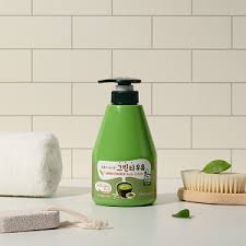 Kwailnara Green Tea Milk Body Cleanser 560g